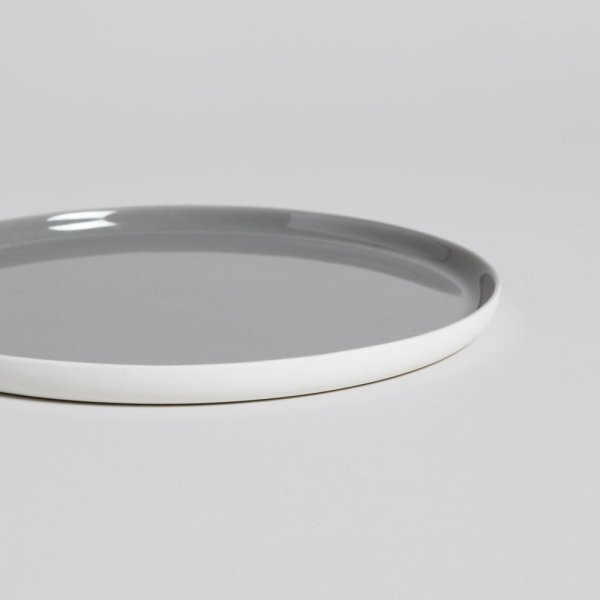 PLATO DE POSTRE CAPRI GREY 21 CM X 6 VASSA