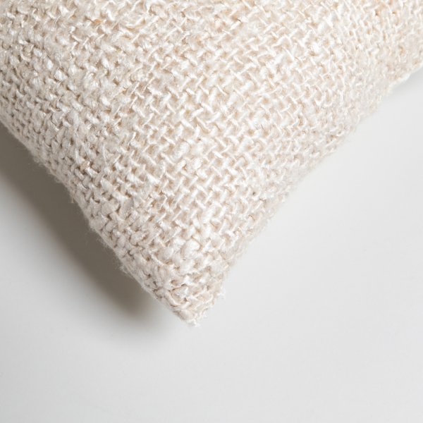 ALMOHADÓN RECTANGULAR KODRA BEIGE 50X30 CM VASSA HOME