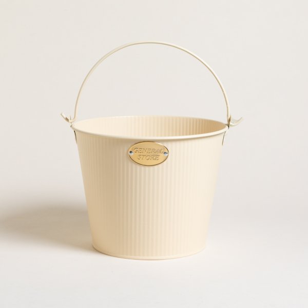 [4112738] Frapera De Metal Cream Con Manija General Store 18X23X17 Cm