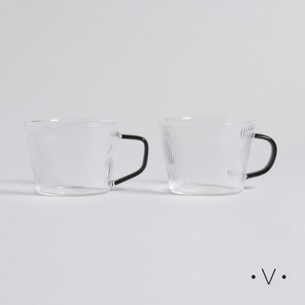 SET X 2 MUGS DE BOROSILICATO CON MANGO NEGRO 110 ML VASSA HOME