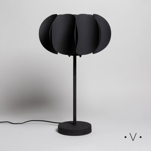 LÁMPARA DE PIE MUTTON BLACK 62X37 CM VASSA HOME