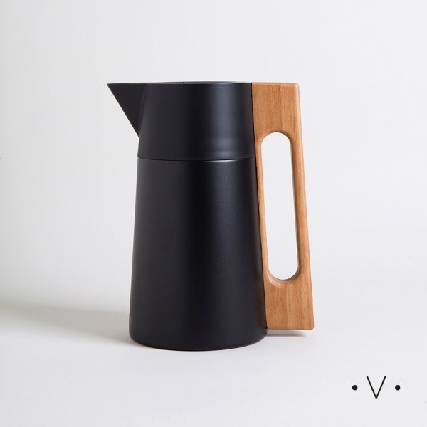 Jarra Termica Black Asa Madera 1500 Ml Vassa Home