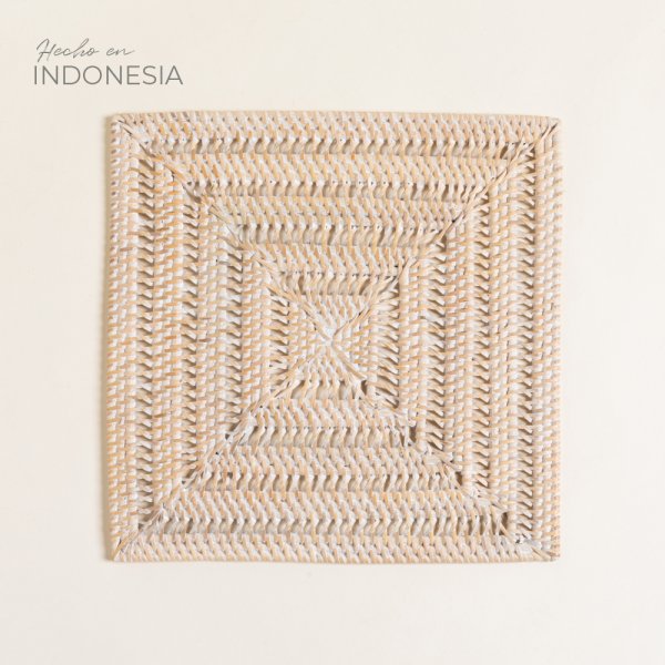 Individual De Ratan Blanco Lavado  30X30 Cm