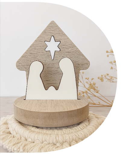 [131144] PESEBRE DE MADERA CON BASE 14 CM ESTILO DOMINGO 