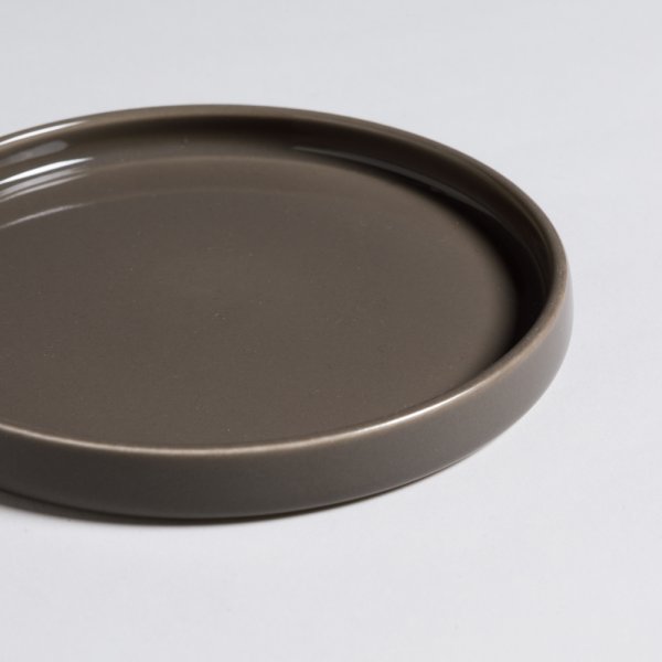 PLATO DE PAN LAGOA TAUPE 15,5 CM X 6 VASSA