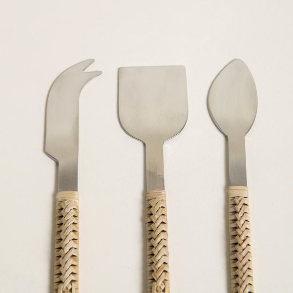 SET X 3 CUCHILLOS PARA QUESOS 19 CM