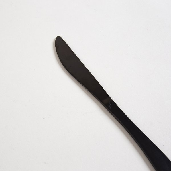 SET X 6 UTENSILIOS DE MESA LISBOA NEGRO MATE 22CM