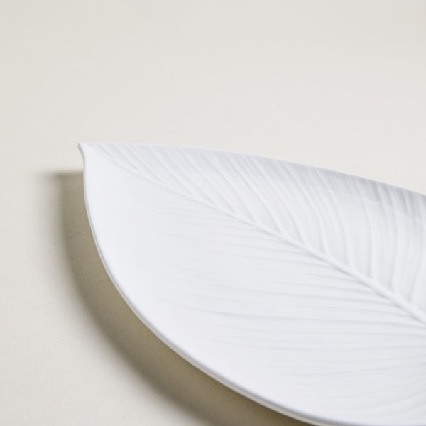 BANDEJA DE PORCELANA HOJA 30X21 CM