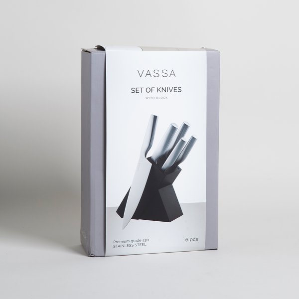 TACO DE ACACIA X 5 CUCHIILOS DE ACERO BLACK VASSA HOME