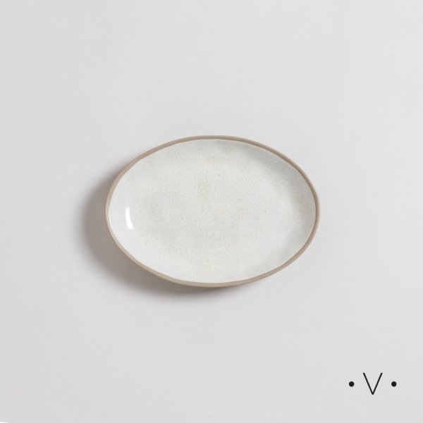 BANDEJA OVAL BIDART 20X14 CM VASSA HOME