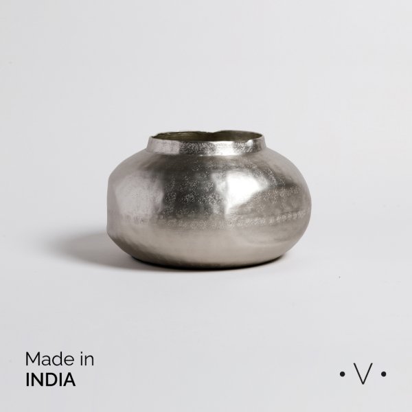 CENTRO DE MESA BHIMA PLATA 27X14,5 CM VASSA HOME