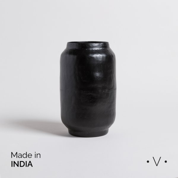 Jarron Bhima Negro 16,5X26 Cm Vassa Home