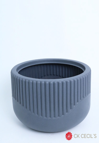 MACETA ROTOMOLDEADA UV  LISBOA 41 X 30 CM. GRIS PLOMO