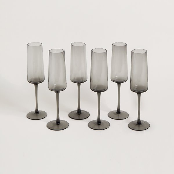 SET X 6 COPAS DE CHAMPAGNE FACETADAS GREY 250 ML