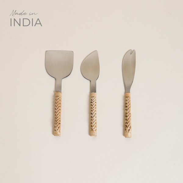 SET X 3 CUCHILLOS PARA QUESOS 15 CM