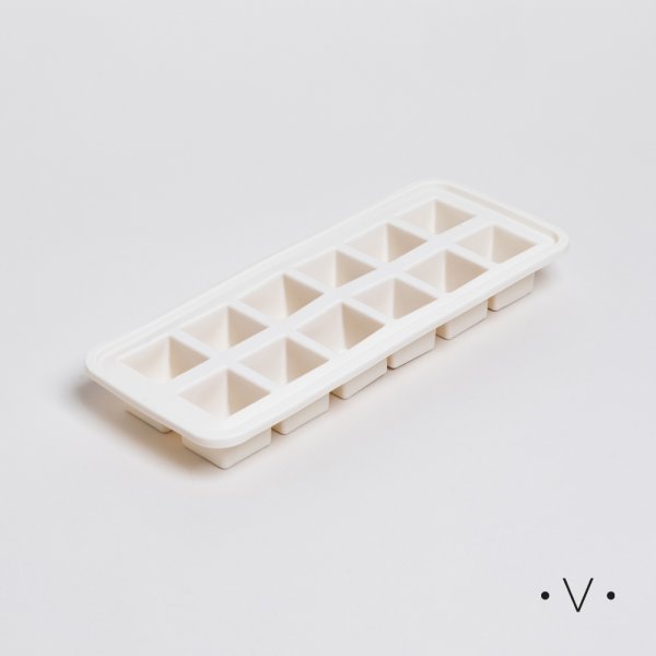 CUBETERA PARA HIELO 22,5X11 CM VASSA HOME