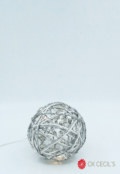 [277587] Pelota 15 Cm. Con Luz Led Silver White