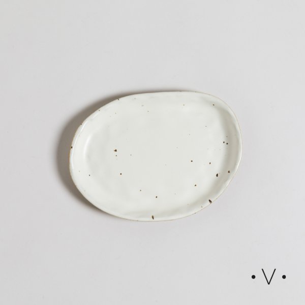 BANDEJA OVALADA PIERIN 18,5X14 CM VASSA HOME