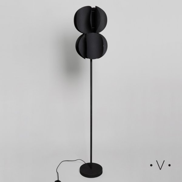 [4114673] Lámpara De Pie Mutton Black 171 X 23,5 Cm Vassa Home