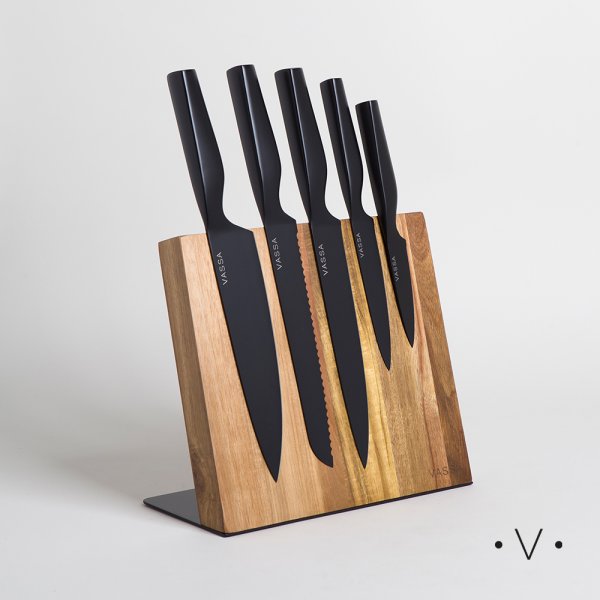 [4114259] Taco Imantado X 5 Cuchiilos De Acero Black Vassa Home