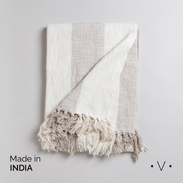 [4115082] Manta Striped Ivory And Taupe 140X178 Cm Vassa Home