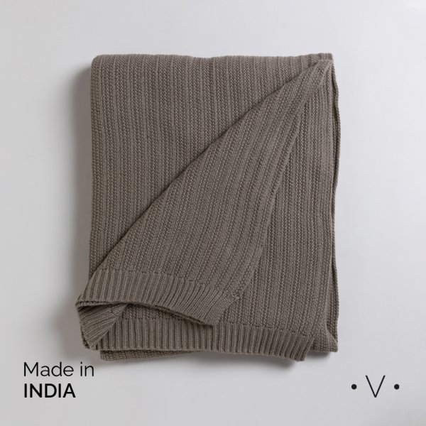[4115093] Manta Ribbed Knit Olive 140X178 Cm Vassa Home