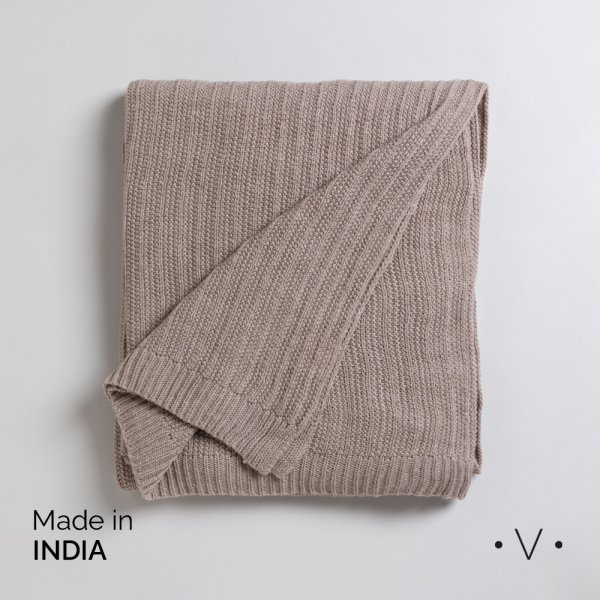 [4115094] Manta Ribbed Knit Taupe 140X178 Cm Vassa Home