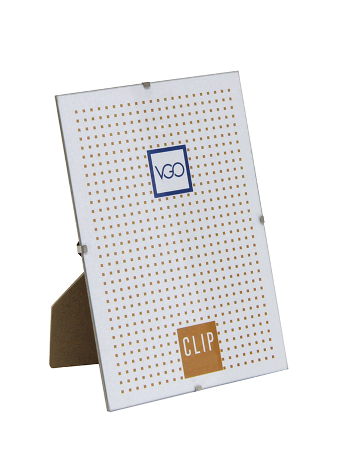 Clip 20 X 25 Con Vidrio Y Ganchos Metalicos Con Pie Cl2025/P