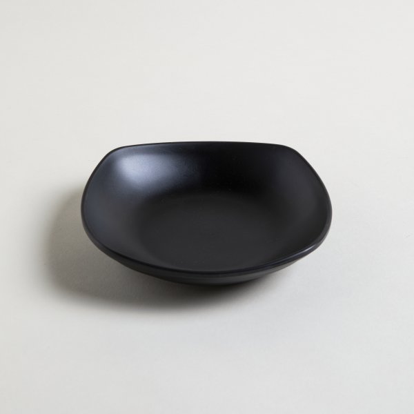 [4110006] Plato De Melamina Negra Tokio 17X17Cm