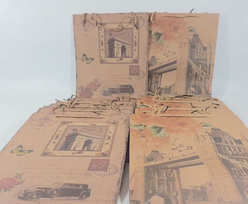 BOLSA DE REGALO PAPEL 24 X 33 CM