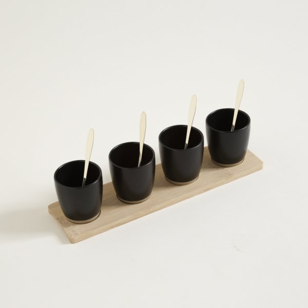 SET X 4 COPETINEROS DE PORCELANA NEGRA BASE BAMBOO