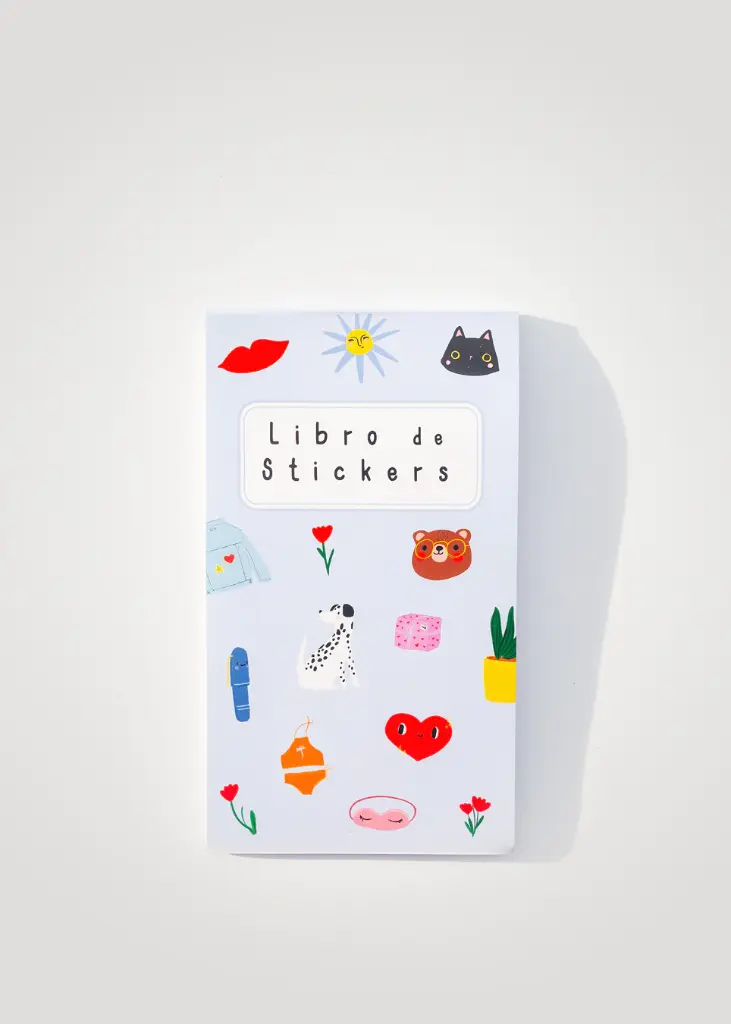 Libreta De Sticker 10 Hojas Modelo Fondo Celeste Oliverta