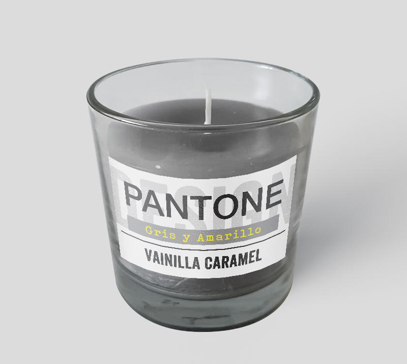 VELA COLOR PANTONE AROMA VAINILLA CARAMEL COLOR GRIS ENVASE DE VIDRIO 8,5X7,5 / 320 ML.