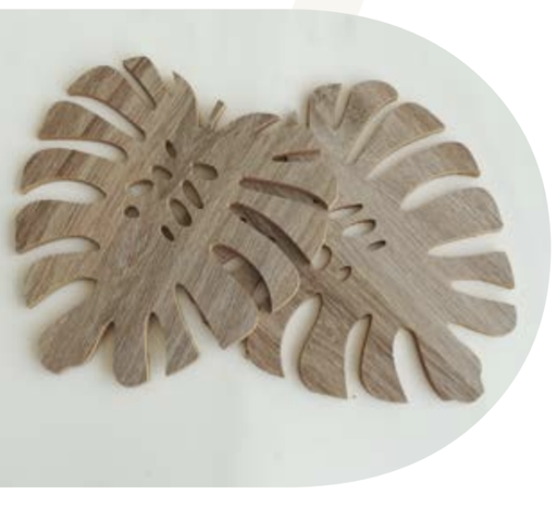 [130385] HOJA MONSTERA X 2 20 CM ESTILO DOMINGO