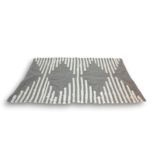 [380286] ALFOMBRA 50 X 80 CM GRIS CON TRAMADO BLANCO